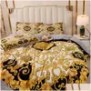 Set di biancheria da letto Fashion Gold Winter Designer Set Veet Duvet Er Lenzuolo con 2 pezzi Federe Trapunte Queen Size stampate di lusso Drop Dh9Gk