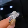 Bagues de cluster 2023 incrusté princesse carré diamant zircon bague mode fête bijoux fiançailles femmes fines femmes