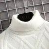 Herrtröjor 2023 Koreansk modeströja Mock Neck Knit Pullovers Autumn Slim Fit Clothing Men Solid Color Oregelbundna ränder 230830