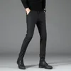 Pantalon homme noir pantalon à carreaux printemps et automne mode mince hommes gris rayure pantalons 2838 pantalons Hombre 230829