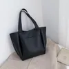 Evening Bags Classic Single Shoulder Bag Unisex 2023 PU Autumn/Winter Large Capacity Bucket Fashion Handbag Versatile Tote