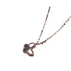 Collana di design Quadrifoglio di lusso Top imitazione argento sterling Farfalla femminile naturale Fritillaria agata rossa e nera Van Clee Accessori Regalo di gioielli