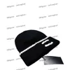 2023 nuovi cappelli lavorati a maglia cappelli firmati moda lettera berretto popolare caldo elasticizzato cappelli beanie di alta qualità personalità street style coppia copricapo