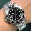 Titta på män Automatiska mekaniska klockor 40mm Business armbandsur Rostfritt stål Vattentät Montre de Luxe -band justerbar