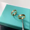 2024 TOP Luxurys Desinger Ring Bague simple pour femmes Design Sense Sterling Silver Ladies Classic Diamond Rng Anneaux Cadeau d'anniversaire Bon avec logo et boîte