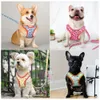 Hundhalsar Leases Flower Print Dog Harness Leash Reflective Pet Puppy Harness Vest Leash Justerbar för små medelstora stora hundar Chihuahua Bulldog 230829