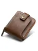 Plånböcker Vintage Men's Pu Leather Small Purse Short Horisontellt dragkedja Buckle Coin Pocket Three Fold Card Case En gåva för män