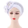 Beanieskull Caps Flowers Sparkling Diamonds女性のためのボンネットすでに作られたHijab Aso Oke Headtie Scarf Headwraps Turban Hat African 230829