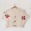 Kvinnors stickor Tees Fashion Warm Swif T Beige Holiday Cardigan Women Autumn Tay Star broderad lor Vneck Knittad tröja 230830