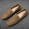 Klänningskor äkta läder män casual skor lyx varumärke sommarmens loafers moccasins man andas slip på körskor plus storlek 39-47