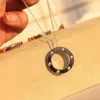 designer ketting ontwerper voor vrouwen klaver ketting Mode nobele stijlvolle en elegante titanium staallegering drie kleuren ketting voor vrouwen