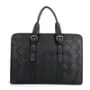 Maletas 2023 Luxo Weave Vaca Couro Genuíno Homens de Negócios Maleta Masculino Bolsa de Ombro Homens Mensageiro Laptop Designer 230830