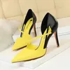 Kleidschuhe 830-2 Modische süße Schuhe mit hohem Absatz für Damen mit hohem Absatz und flachem Mund, spitzer Farbkontrast, hohle einzelne Schuhe, Pumps 230830