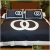 Ensemble de literie de créateurs pour jeunes Couple de luxe King Queen Size Chambre à coucher Couette confortable Textile Creative Mti Motif Anniversaire Décor Pre Dhgyq