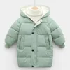 Down Ceket Kids Kış Ceket Moda Kapşonlu Tasarım Parkas Kalın Uzun Dış Giyim Erkek Kızlar için 3-12 Yıllık Palto LC188