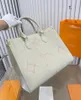 designerskie torby na ramiona prawdziwa skórzana luksusowy stary kwiat Diane Baguette torebka Onthego Crossbody Bag w dużą pojemność wytłoczone litery Kolorowe nową kwiatową torbę na torbę