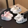 2023 New Children's Sports Shoes Spell Color Spliced Boys Leather Shoes Girls Sneakers Trend Shoes