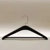 Verdickter, breiter Schulter-Anti-Rutsch-ABS-Kunststoff-Kleiderbügel, Hotelzimmer-spezifischer Anzugshemd mit Clip-Unterwäsche-Seidenunterstützung