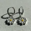 Dangle Earrings Fashion Daisy Flower Drop Pendant Hoop For Women Sweet Korean Simple Small Hanging Girl Party Jewelry Gift