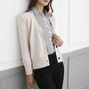 Basique bref col en V Cardigan pull femmes tricotés Cardigans noir gris Beige S-2XL HKD230829