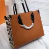 Nya designer väskor kvinnor väska handväskor präglade blommamonogram onthego gm mm kvinnors handväska handväska axel kvinnlig ryggsäck när du är på språng på språng