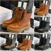 Chaussure de créateur Femmes Martin Bottes Plateforme Botte À Lacets Chunky Bottes Triomphe Nylon Daim Chaussures Bottes En Cuir De Veau Mode Cuir Moto Botte Souple Extérieur Chaussure