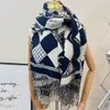 2023 Autunno e inverno nuova sciarpa da donna jacquard con lettera in cashmere di alta qualità Sciarpa calda in cashmere per gli amanti della moda