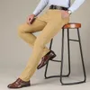 Heren Broeken Britse Stijl Mannen Hoge Kwaliteit Casual Jurk Broek Ontwerp Slanke Broek Formeel Kantoor Sociale Bruiloft Pak S10 230830