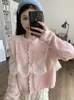 Swetry damskie Kimokokm francuska retro moda słodka dziewczyna Oneck Cute Singlelace Breasteed Cardigan Pełny rękaw Sweter różowy na drutach 230831