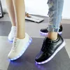 Chaussures habillées RayZing Music Casual LED hommes LED Mode CHANCE Coloré Lumineux Allumer Unisexe Blanc Argent À Minuit 230830