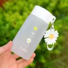 Vattenflaskor Small Daisy Plastic Cup Creative Man and Female Student Gift Anti Falling Outdoor Trend Forest Direct Sales 480 ml