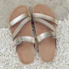 Tofflor 2023 Trender Kvinnor Sandaler Cork Beach Summer Flat House Shoes Fashion Slides Casual Women Footwear Flip-Flops Silver