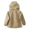 Jassen Kinderherfstjas Middelgrote en grote jongens Dun Eenvoudig Casual Mode Windjack Hoodie 230830