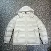 Down Jacket Designer Ubrania Mężczyźni Moc MOC Modern Style Fabrics Senior Classic Classic Zapipers Zagęszcze w dół ciepłą materię luksusowy moda męskie kurtki s-3xl