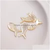 Charms 2pc/Lot Real Shell Pendant 26x10mm Pearl Carving Fish Form för smycken som tillverkar DIY -halsband örhänge Tillbehör Drop Dhhit