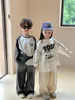 한국 스타일 여자 스프링 가을 어린이 긴 소매 티셔츠 스포츠 스트리트웨어 캐주얼 한 여자 아기 옷 의상 2526
