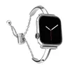 Fashion Designer Femmes Watch Band Stracles intelligentes pour Apple Watch Band Ultra 38mm 44mm 45mm Iwatch Band Series 8 9 4 5 6 7 Bracelet de sangle en alliage en zinc