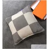 Carta diseñador almohada ropa de cama decoración de la habitación del hogar funda de almohada sofá silla sofá naranja coche grueso cachemir cojín mtisize hombres mujeres casual dhb1l