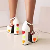 Sandales 2023 Summer Love Print 28 couleurs Mary Jane Chaussures 14cm Talon épais Semelle Mode Évider Moto Taille 35-43