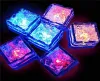 Multi Color Lightup LED ICE -kuber med förändrade ljus Färgglada beröring Nightlight LED Flash Ice Block8051727 LL