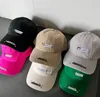 Yeni Erkek ve Kadınlar All-Match Basit Boş Zamanlı Tepe Kore tarzı şapka güneş gölge Yüz küçük harfler nefes alabilen beyzbol şapkaları toptan satış