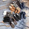 Botas UGGit com dois laços de neve, botas de inverno médias e mini, clássicas, quentes, de pelúcia, bota feminina, tamanho grande, venda quente, sapato de designer de pele de lã de pelúcia, 35-45