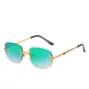 Gafas de sol de moda Marcos 2023 Marca de lujo Desiger Vintage Moda Mujeres Hombres Rayos UV400 Sombras Sin montura Gradiente Gafas de sol Fiesta Top 230831