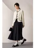 Damesjassen ZIQIAO Franse kleurcontrast elegante korte jas voor dames Herfst Niche-ontwerp High-end ronde hals Hepburn-stijl jas