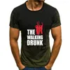 Survêtements pour hommes The Walking Drunk T-shirt - Dead Fun Boose Hangover Barfly Party University (1)