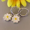 Dangle Earrings Fashion Daisy Flower Drop Pendant Hoop For Women Sweet Korean Simple Small Hanging Girl Party Jewelry Gift