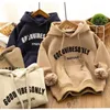 Hoodies Sweatshirts Çocuk Giysileri Erkekler ve Kızlar Kadife Yastıklı Kalın Kazak Orta Çocuklar Kapşonlu Top 230830