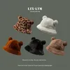 Kapaklar Şapkalar Moda Sonbahar ve Kış Leopar Kürk Kova Şapka Ayı Top Hear Ball Peluş Yumuşak Sıcak Kalınlaştırılmış Koruma Potu Bob Toptan Satış 230831