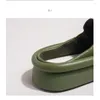 Pantoufles Mode Femmes Chaussures d'été Plate-forme Vert Femme Designer Tongs en plein air Plage Plat Cuir Slaps