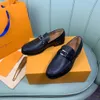 Lyxmärke män läderskor svart vinröd krokodiltryck pekade tå casual mens designer klänningskor glid på loafers skor för män